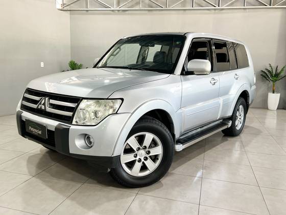 MITSUBISHI PAJERO FULL 3.2 GLS 4X4 16V TURBO INTERCOOLER DIESEL 4P AUTOMÁTICO